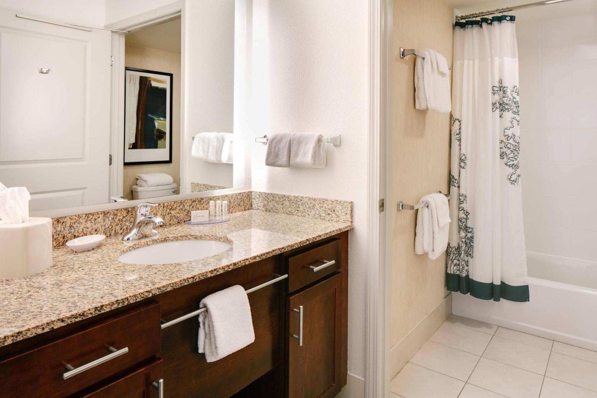 Residence Inn By Marriott Lincoln South Bagian luar foto