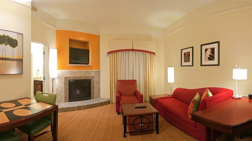 Residence Inn By Marriott Lincoln South Bagian luar foto
